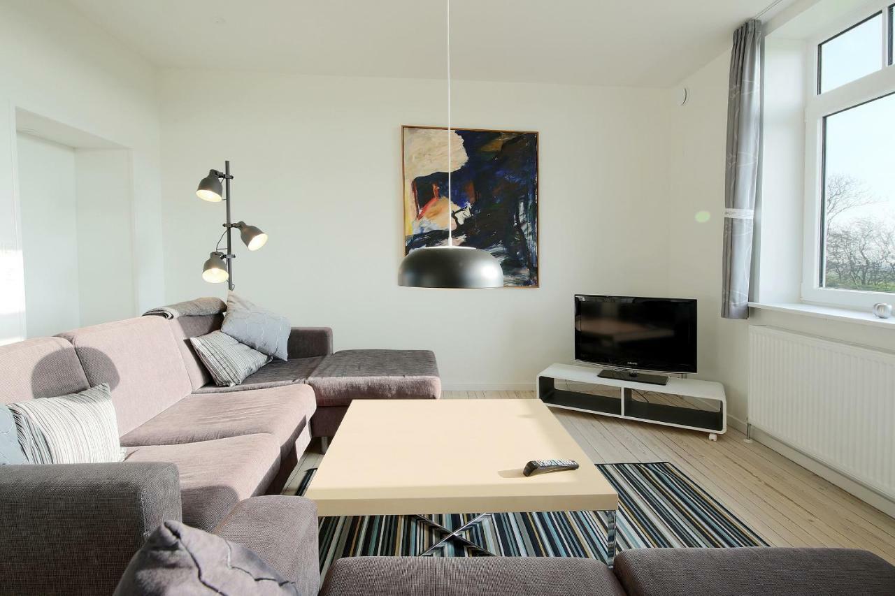 Allerup Gamle Skole Apartment Tjareborg ภายนอก รูปภาพ
